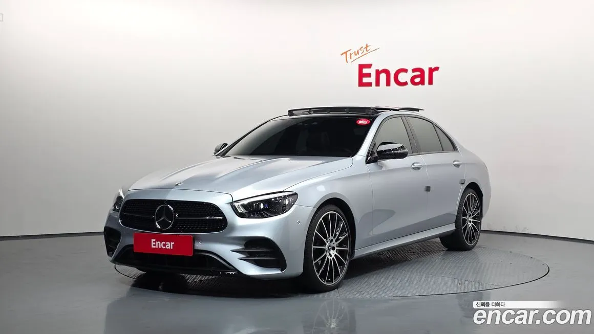 Mercedes-Benz E-Class — фото 1