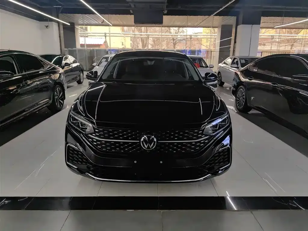 Volkswagen Passat 2024 из CN, фото 10