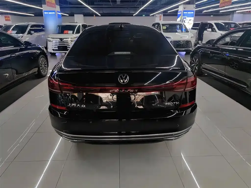 Volkswagen Passat 2024 из CN, фото 7