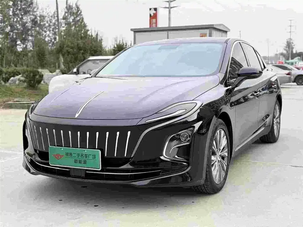 Hongqi E-QM5 2025 из CN, фото 1