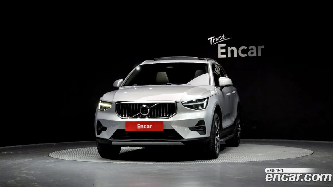 Volvo XC40 2023 из KR, фото 2