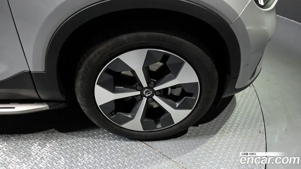 Volvo XC40 2023 из KR, фото 6