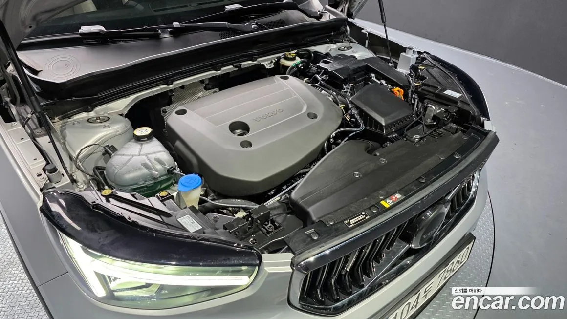 Volvo XC40 2023 из KR, фото 10