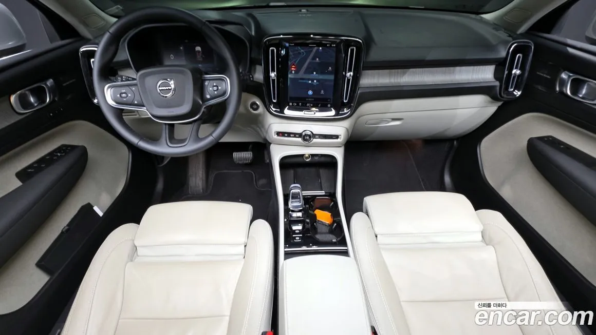 Volvo XC40 2023 из KR, фото 8