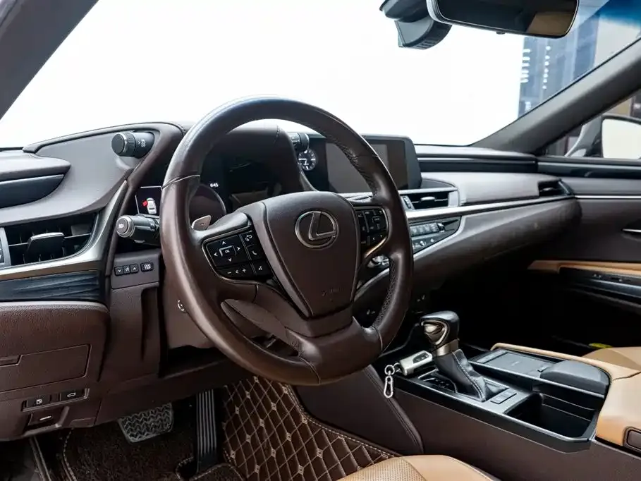 Lexus ES 2021 из CN, фото 8