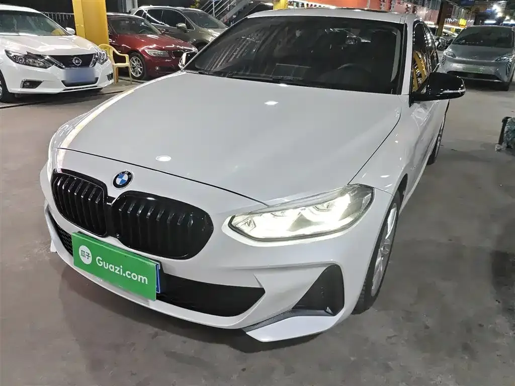 BMW 1 Series 2022 из CN, фото 2