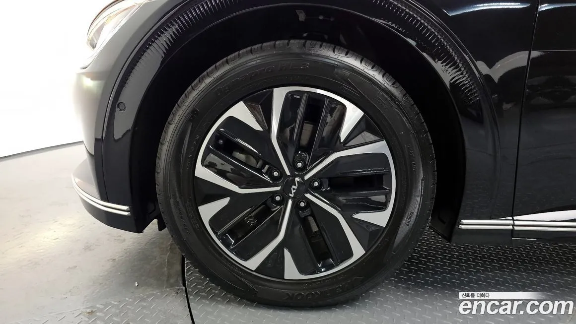 Kia EV6 2023 из KR, фото 6