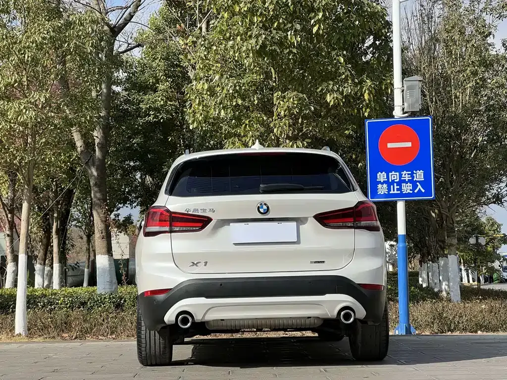 BMW X1 2022 из CN, фото 8