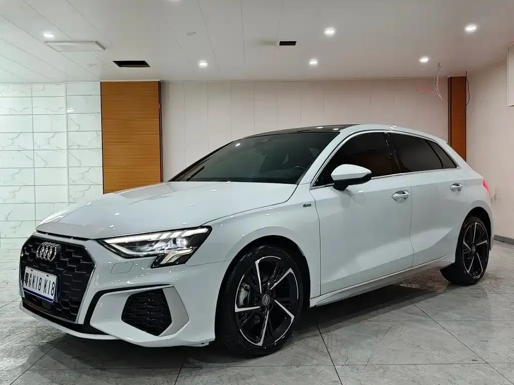Audi A3 2021 из CN, фото 1