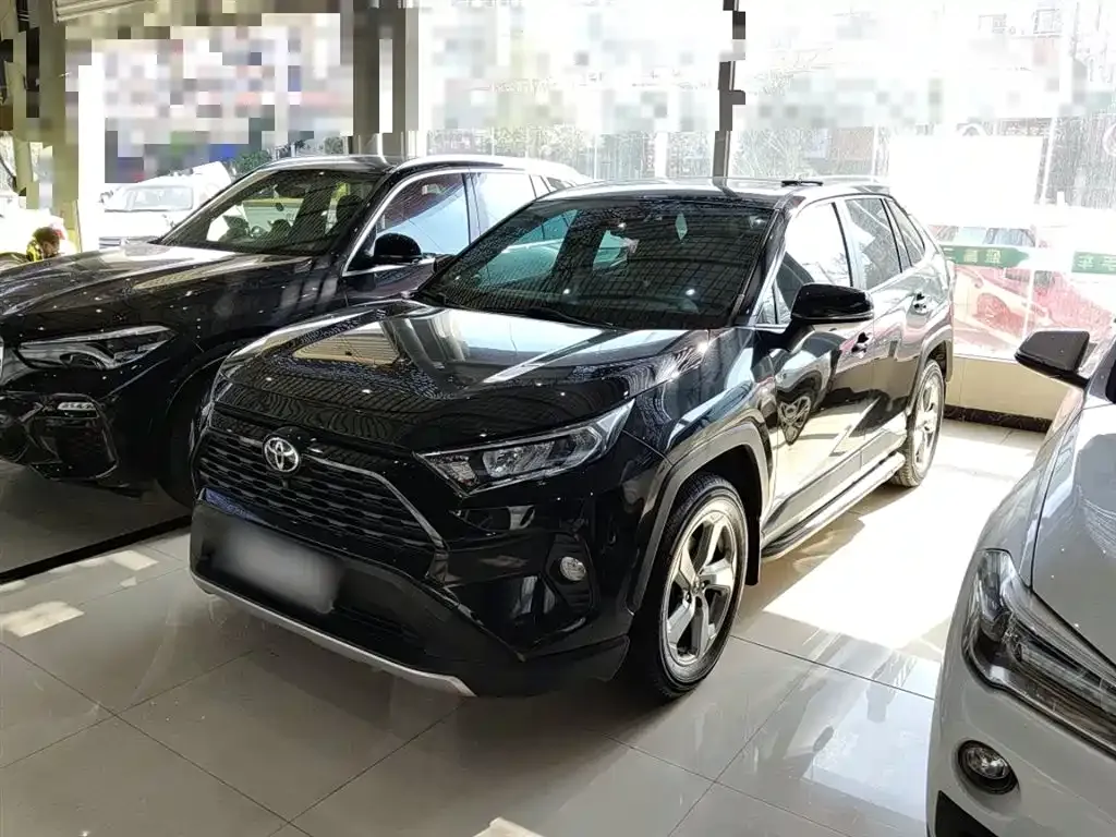 Toyota RAV4 2021 из CN, фото 1