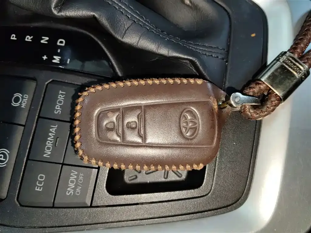 Toyota RAV4 2021 из CN, фото 8