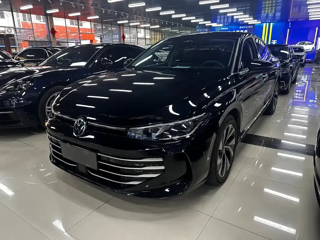 Volkswagen Passat 2024 из CN, фото 1