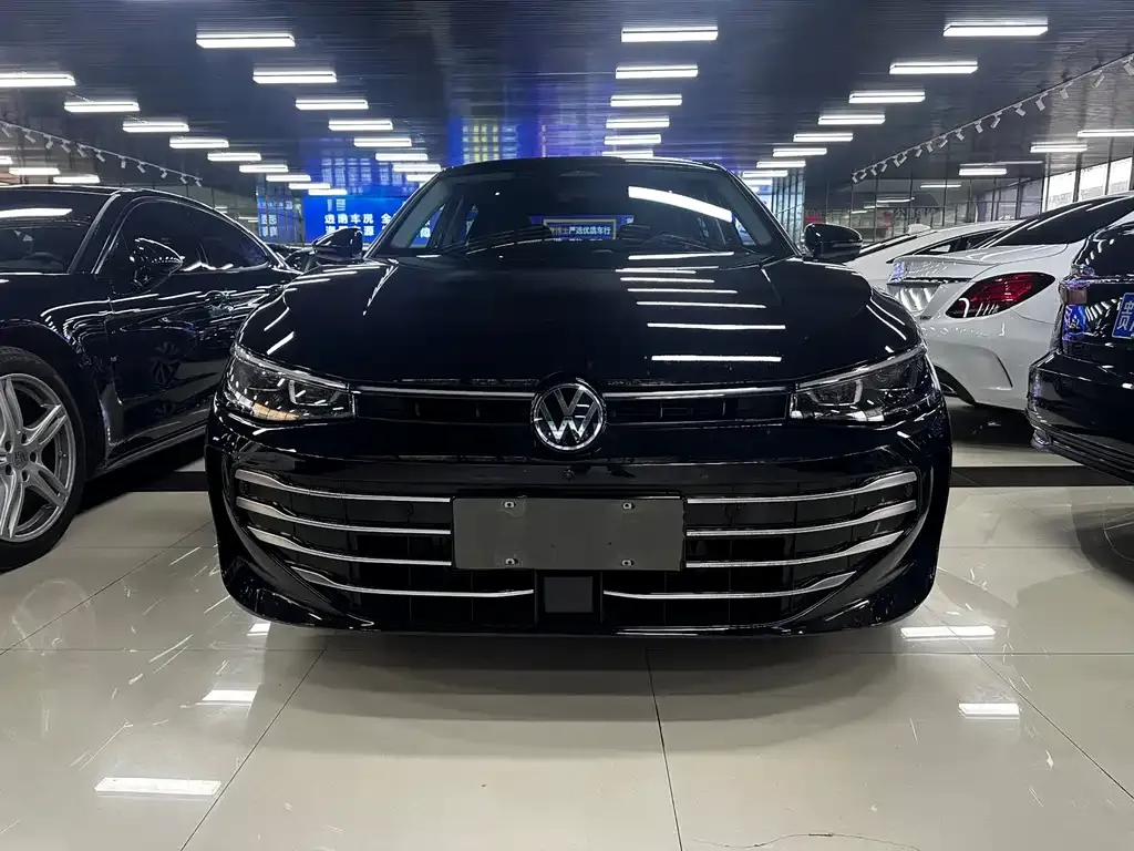 Volkswagen Passat 2024 из CN, фото 3