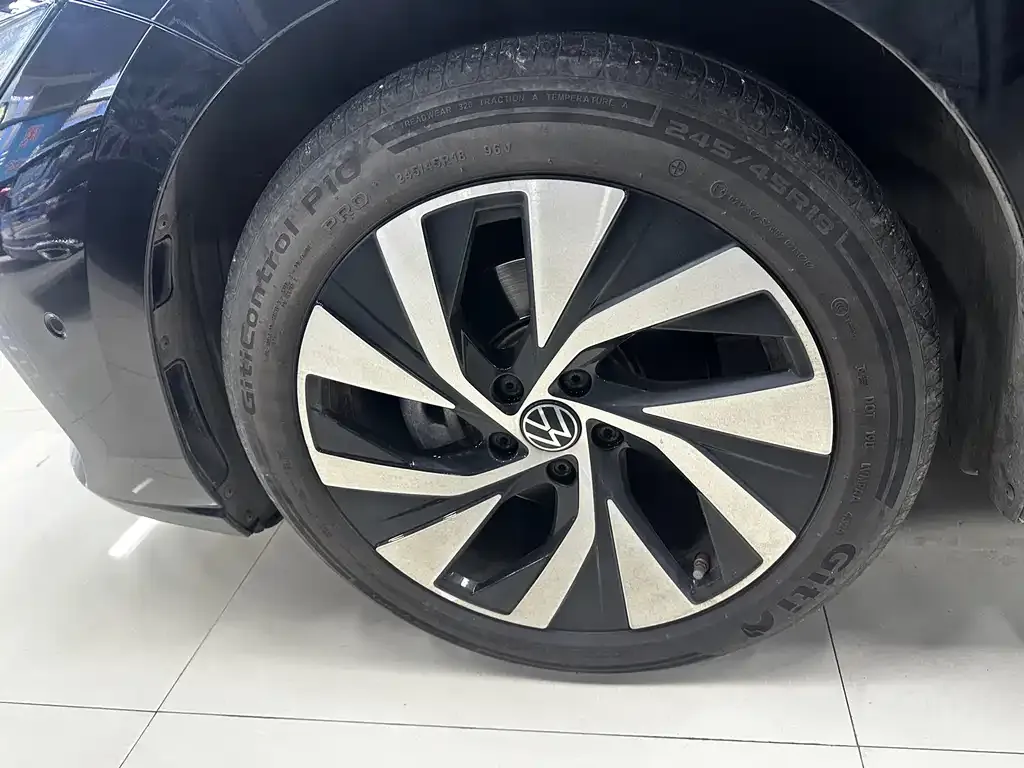 Volkswagen Passat 2024 из CN, фото 5