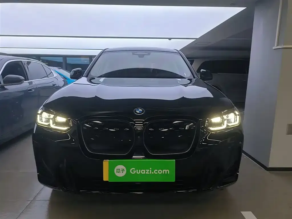 BMW iX3 2024 из CN, фото 2