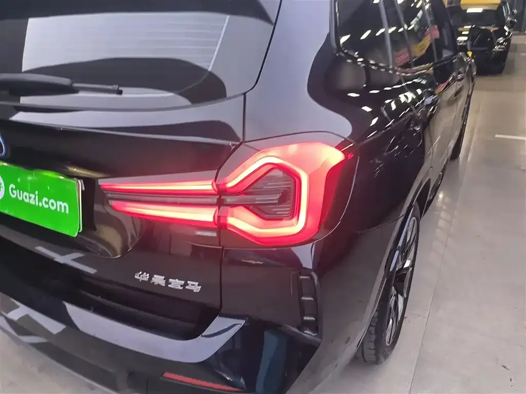 BMW iX3 2024 из CN, фото 7