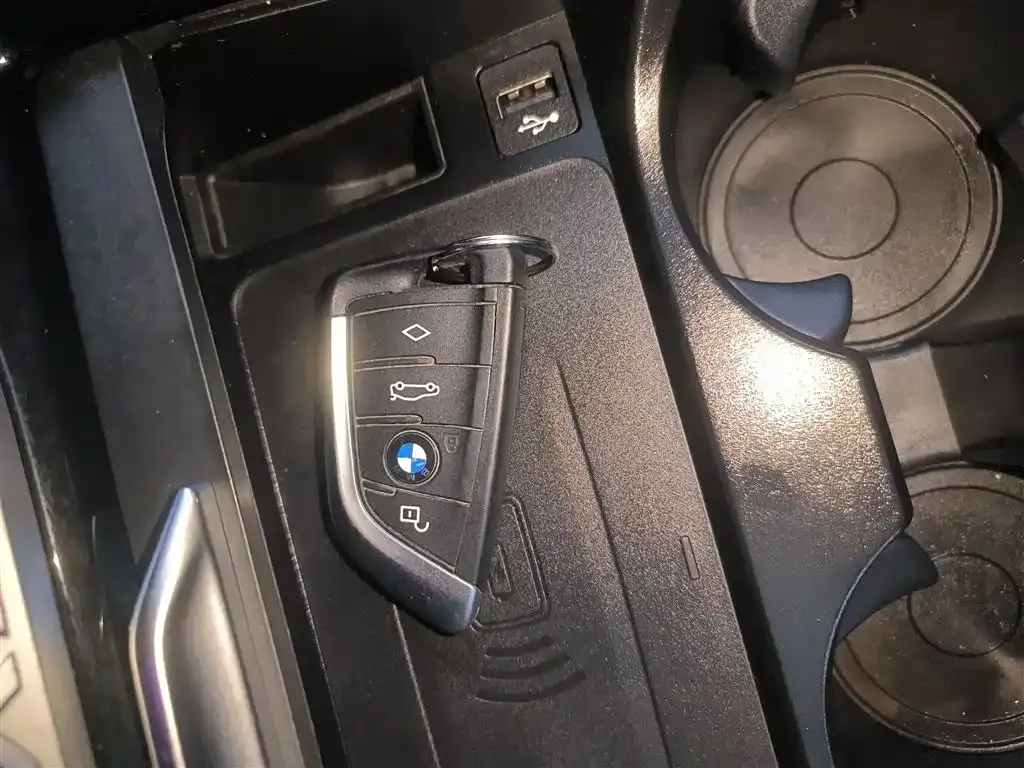 BMW iX3 2024 из CN, фото 5
