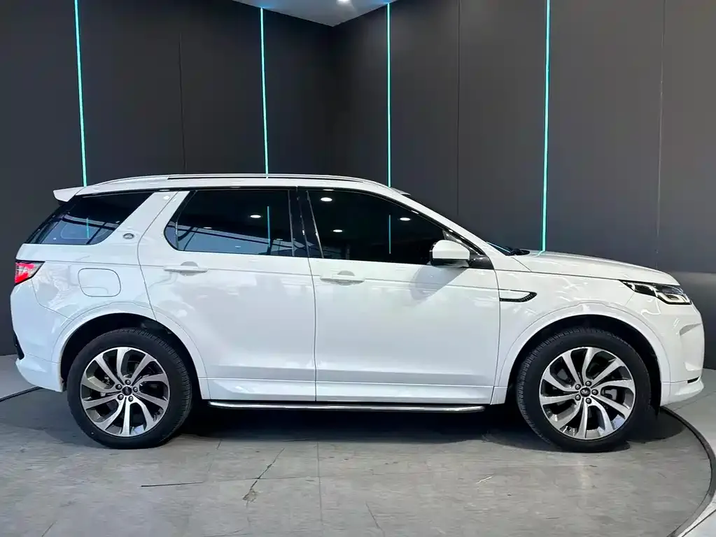 Land Rover Discovery Sport Hybrid 2023 из CN, фото 3