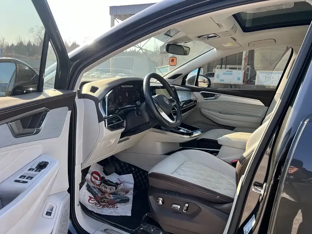 Volkswagen Talagon 2023 из CN, фото 6