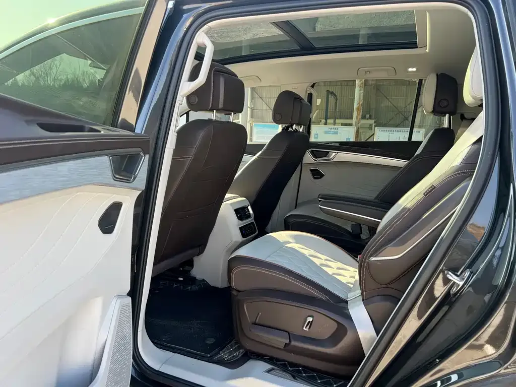 Volkswagen Talagon 2023 из CN, фото 7