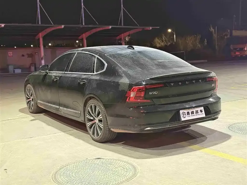 Volvo S90 — фото 10