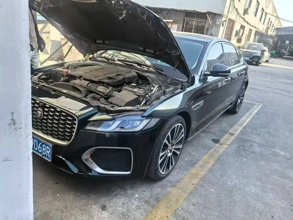 Jaguar XFL 2022 из CN, фото 9