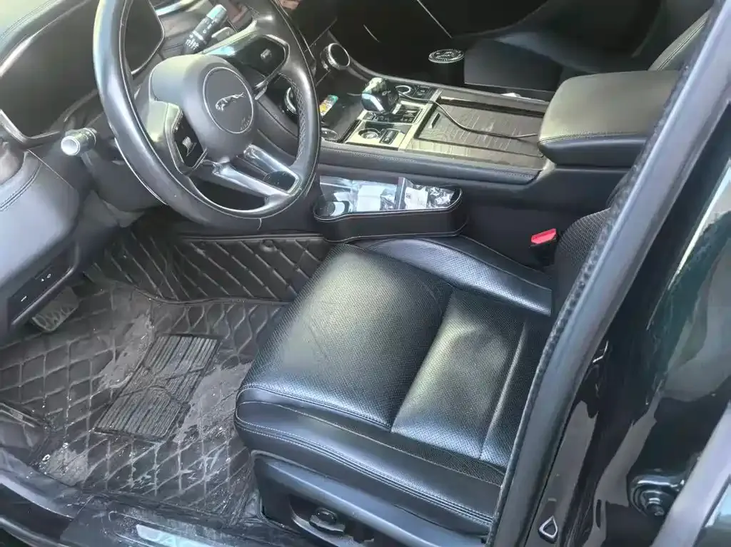 Jaguar XFL 2022 из CN, фото 6