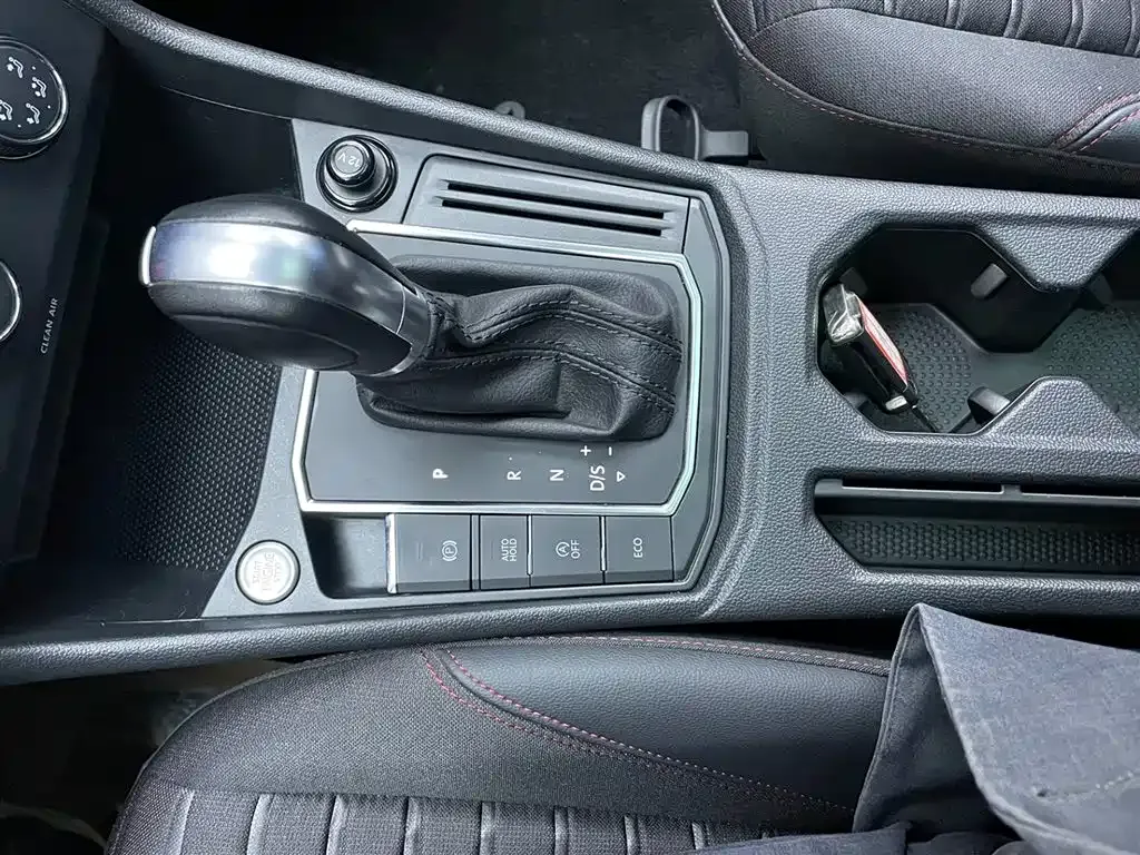 Volkswagen Lavida 2023 из CN, фото 10