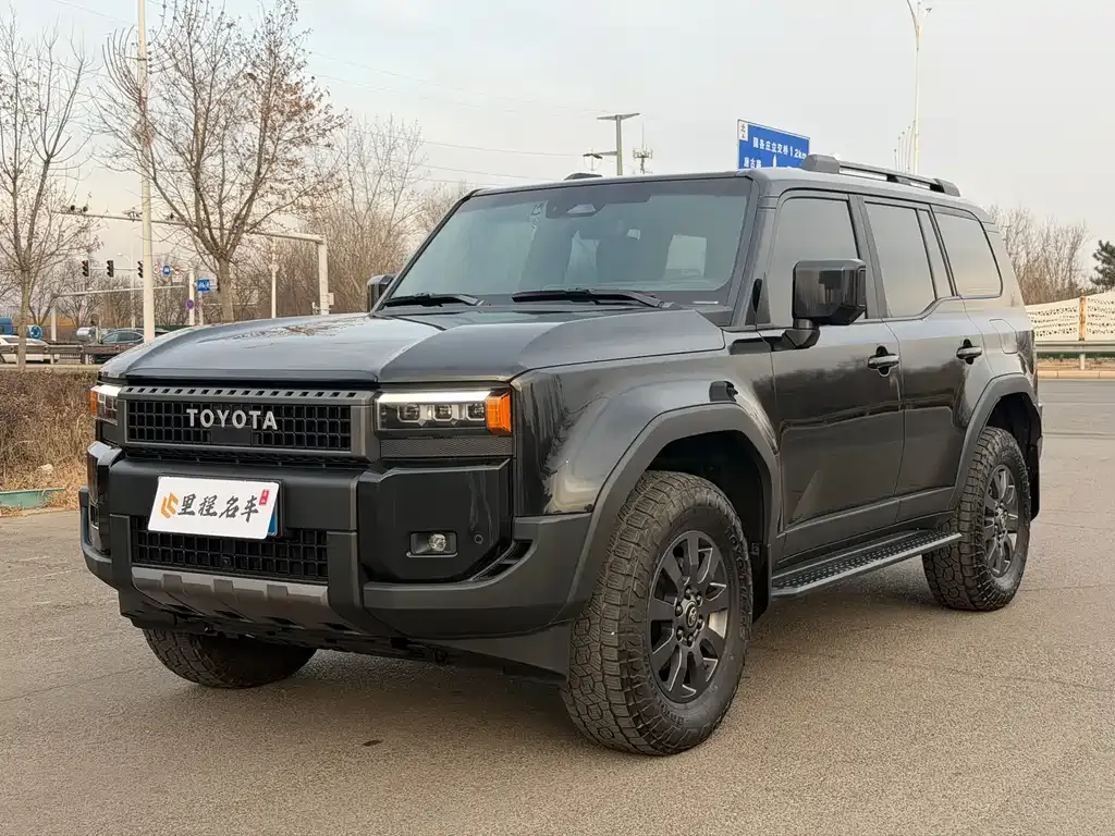 Toyota Prado 2024 из CN, фото 1