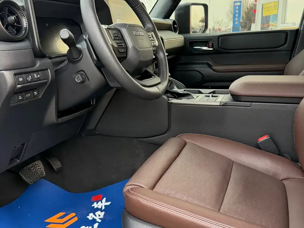 Toyota Prado 2024 из CN, фото 4