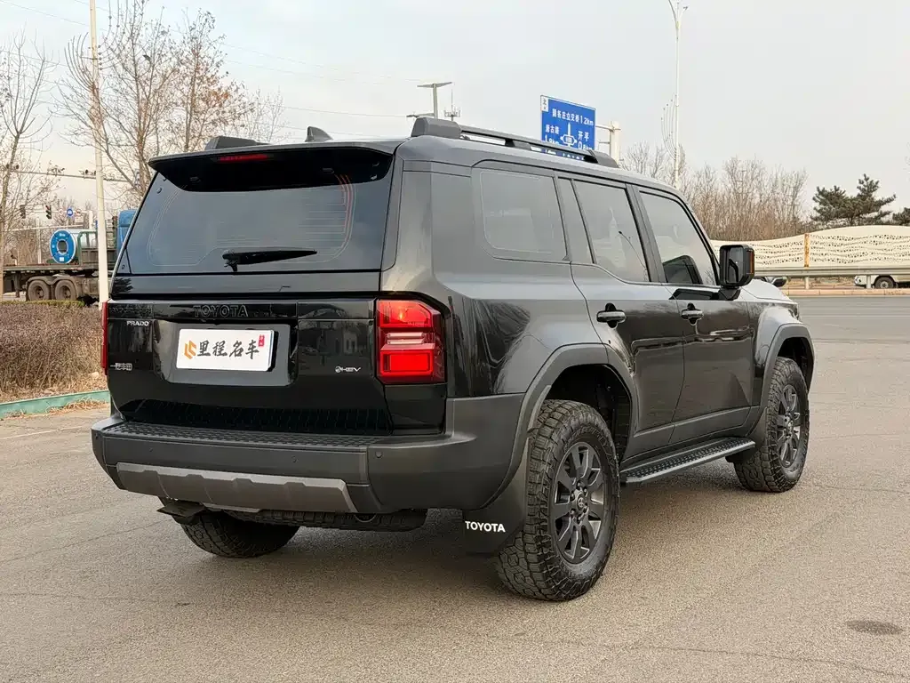Toyota Prado 2024 из CN, фото 10