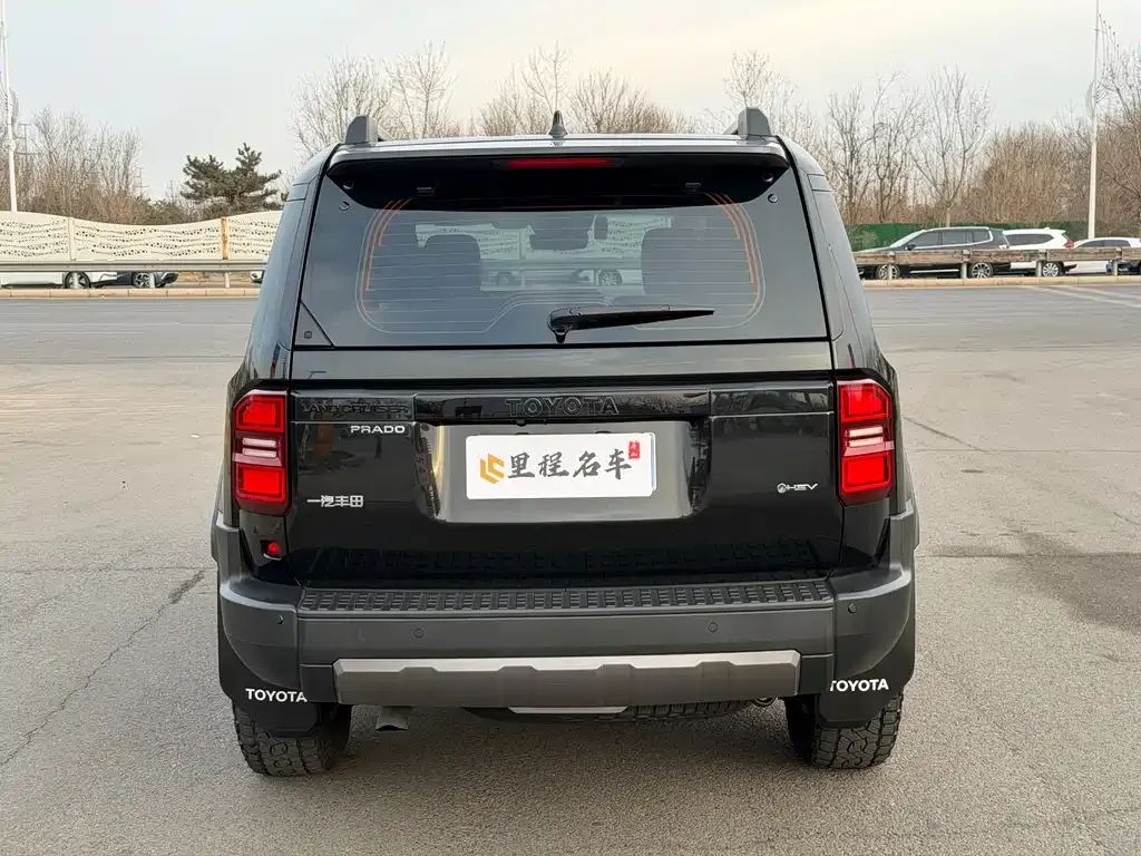Toyota Prado 2024 из CN, фото 3