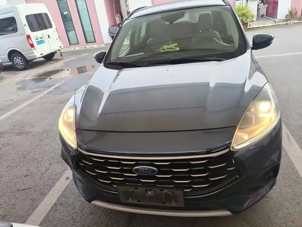 Ford Escape 2021 из CN, фото 4
