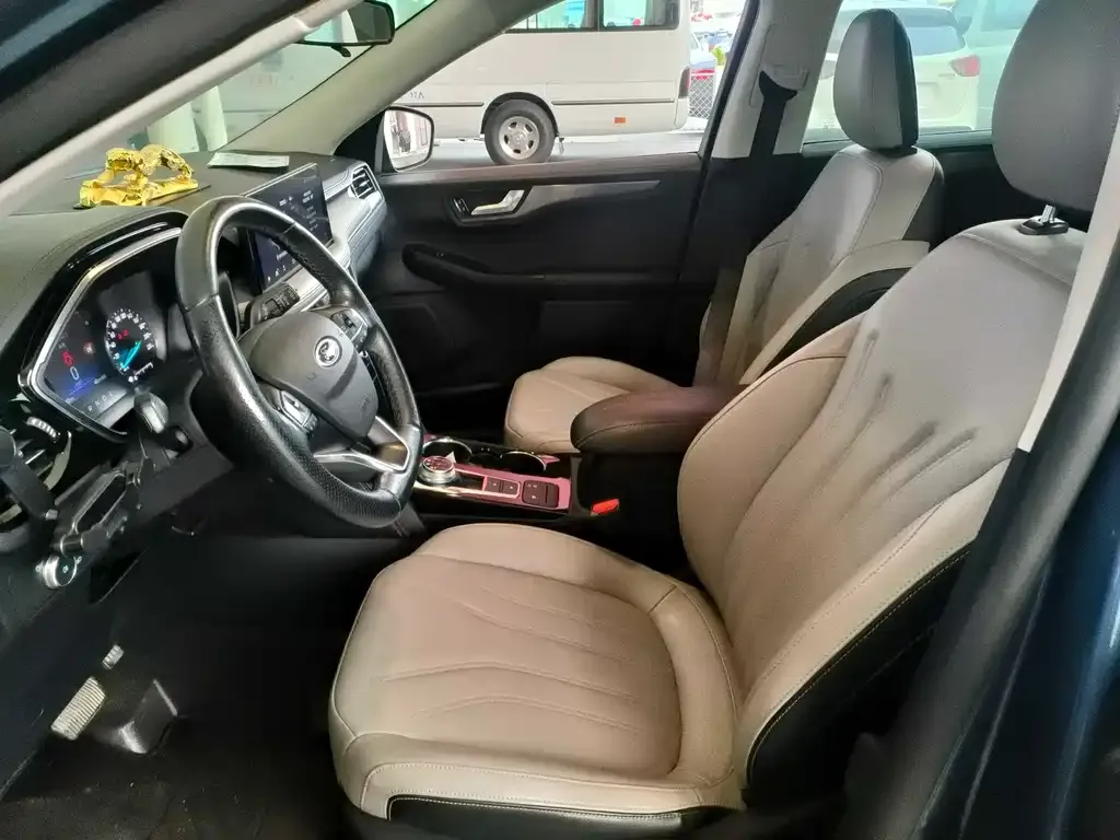 Ford Escape 2021 из CN, фото 3