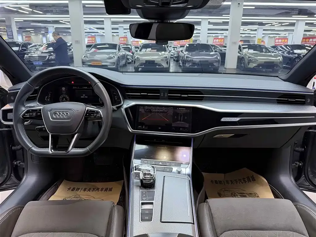 Audi A7L 2023 из CN, фото 8
