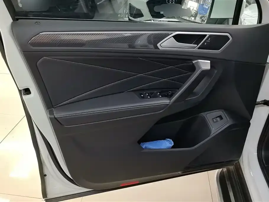 [object Object] Tiguan L 2023 из CN, фото 7