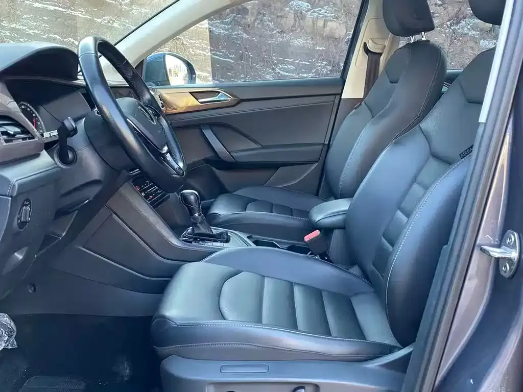 Volkswagen Tharu 2021 из CN, фото 7