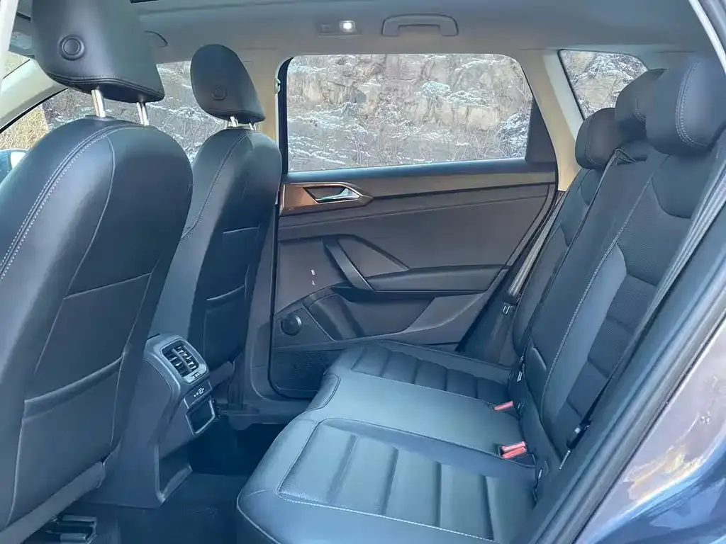 Volkswagen Tharu 2021 из CN, фото 4