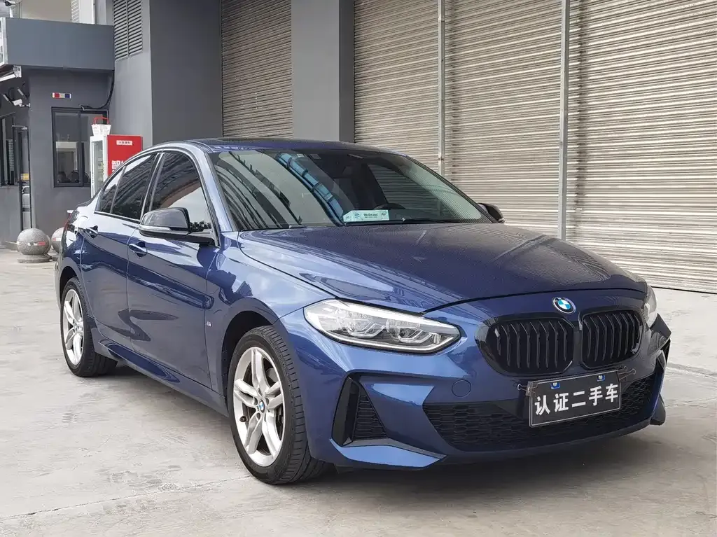 BMW 1 Series 2021 из CN, фото 2