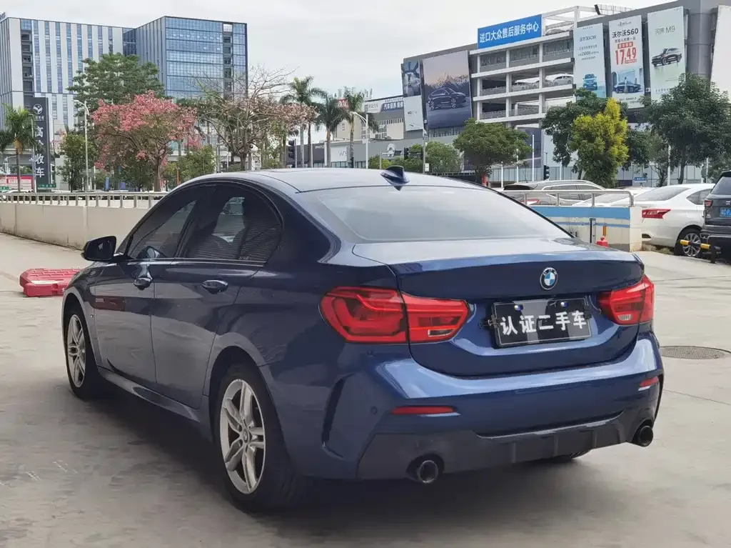 BMW 1 Series 2021 из CN, фото 8