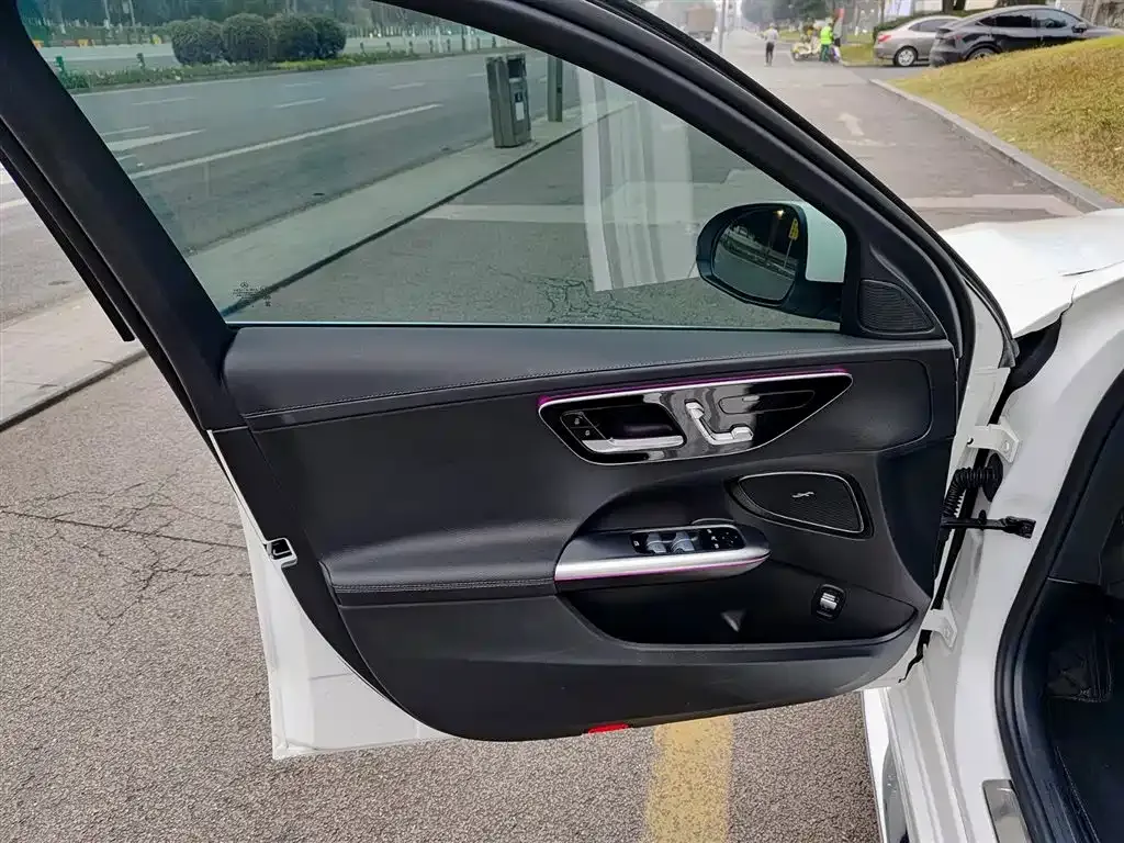 Mercedes-Benz C-Class 2023 из CN, фото 10