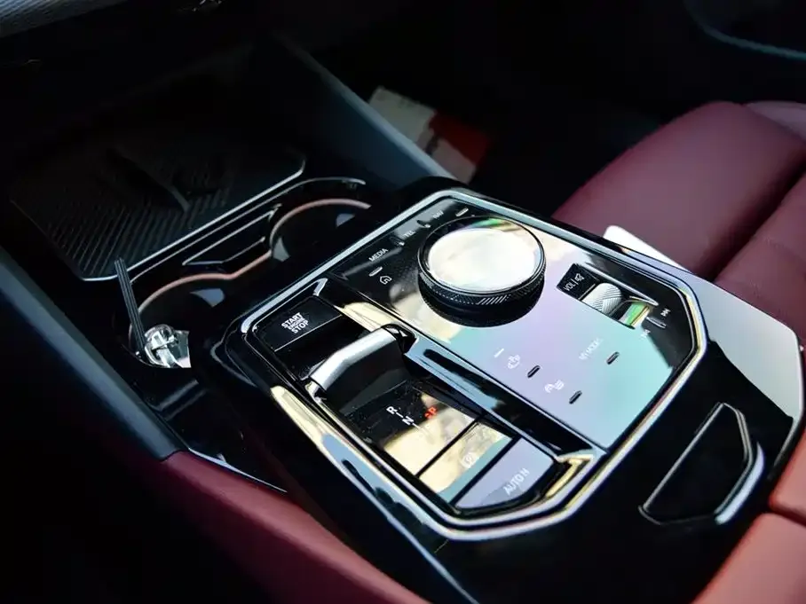 BMW 5 Series (Import) 2024 из CN, фото 7