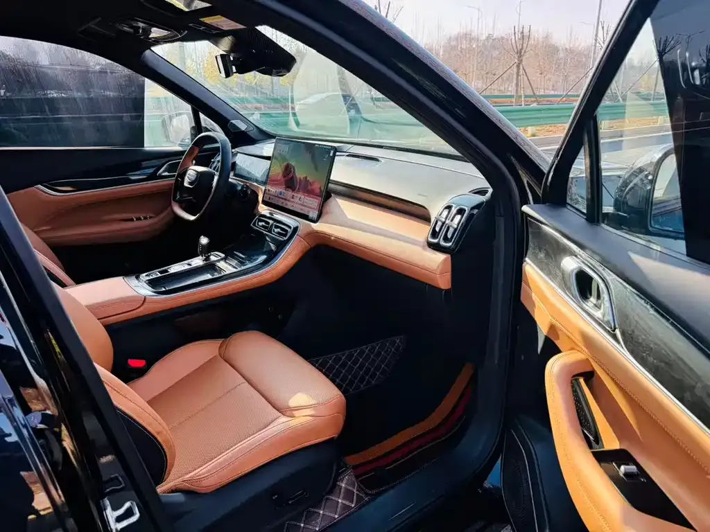 Geely Boyue L 2025 из CN, фото 4