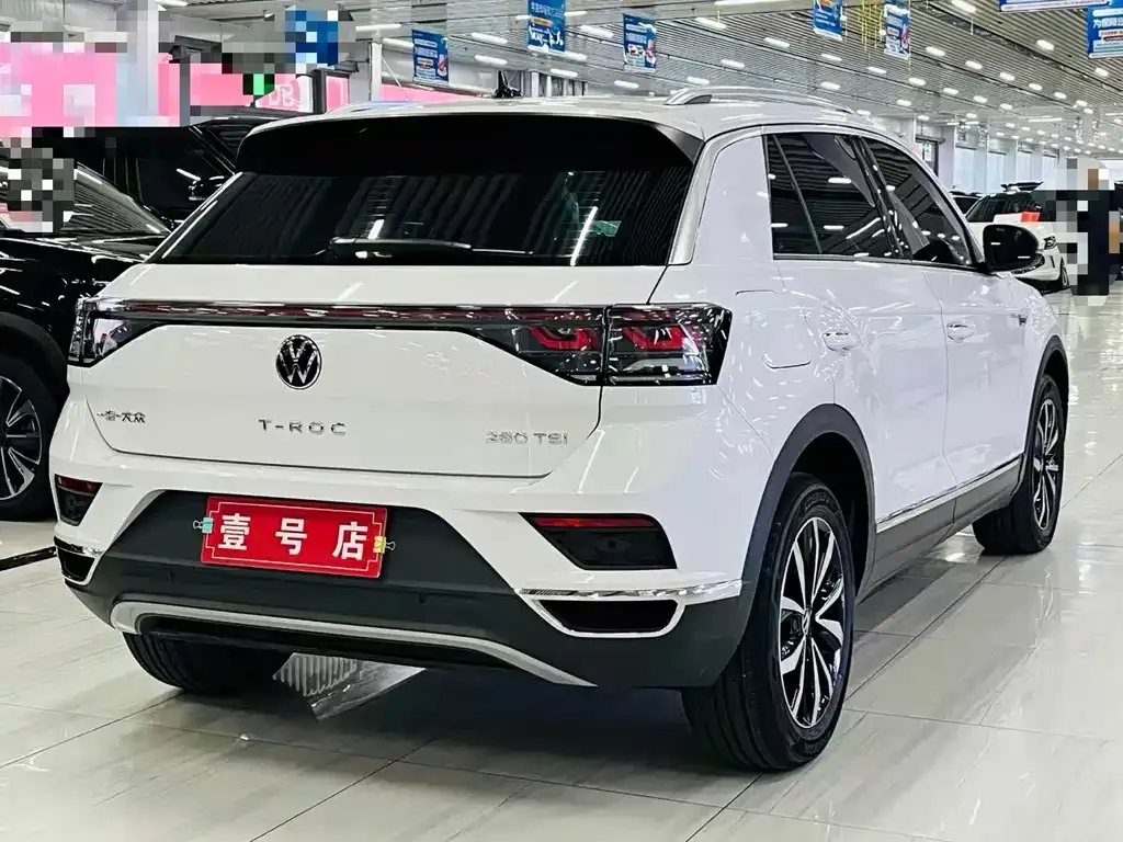 Volkswagen T-Roc — фото 3