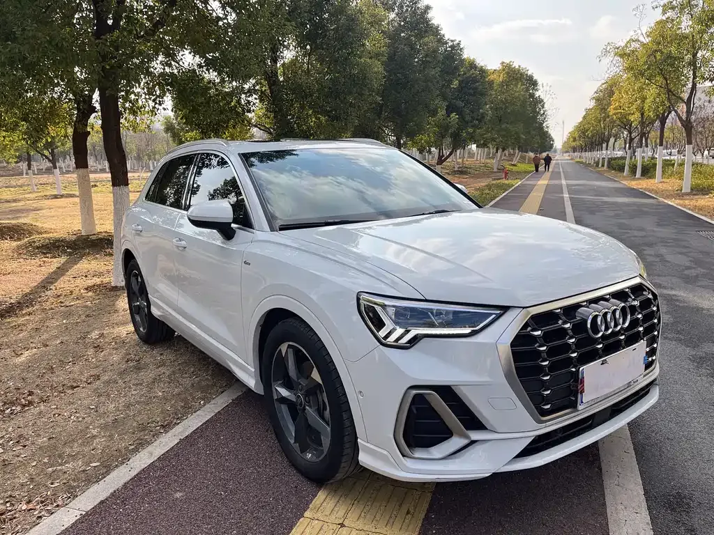 Audi Q3 — фото 4