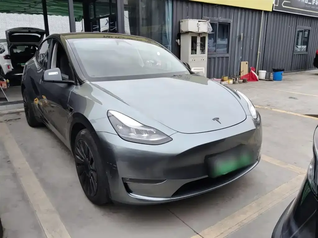 Tesla Model Y — фото 6