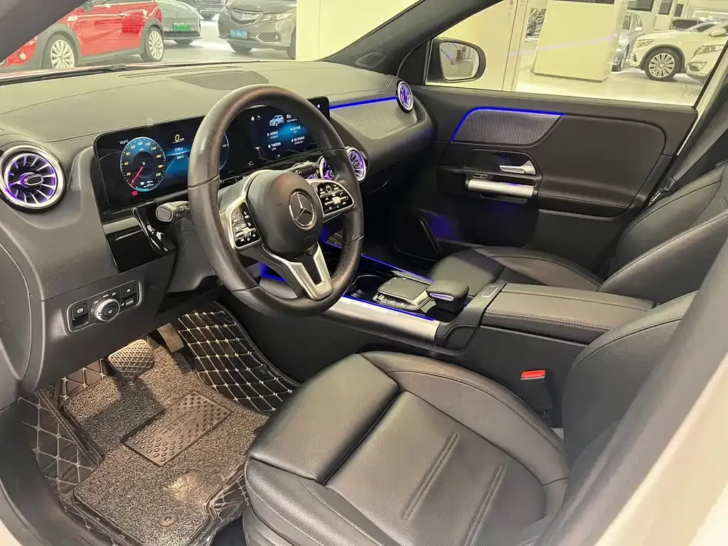 Mercedes-Benz EQA — фото 9