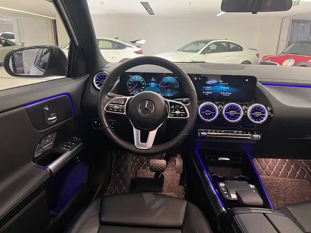 Mercedes-Benz EQA — фото 7