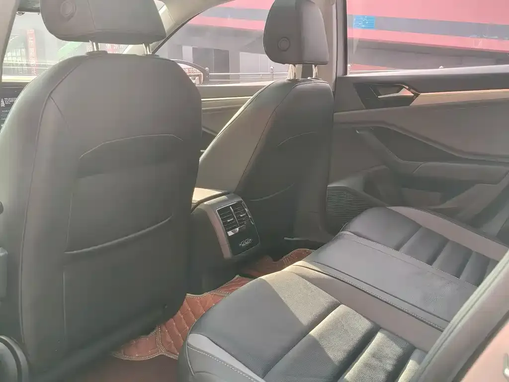 Volkswagen Sagitar 2021 из CN, фото 4