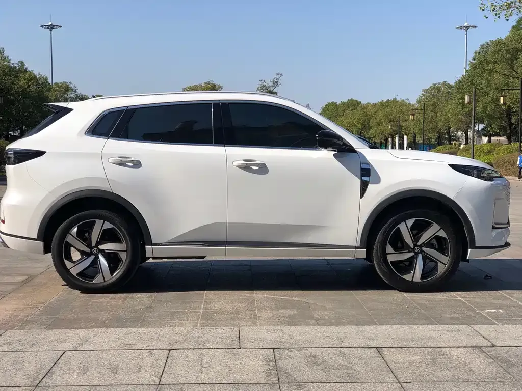 Changan CS55PLUS — фото 4